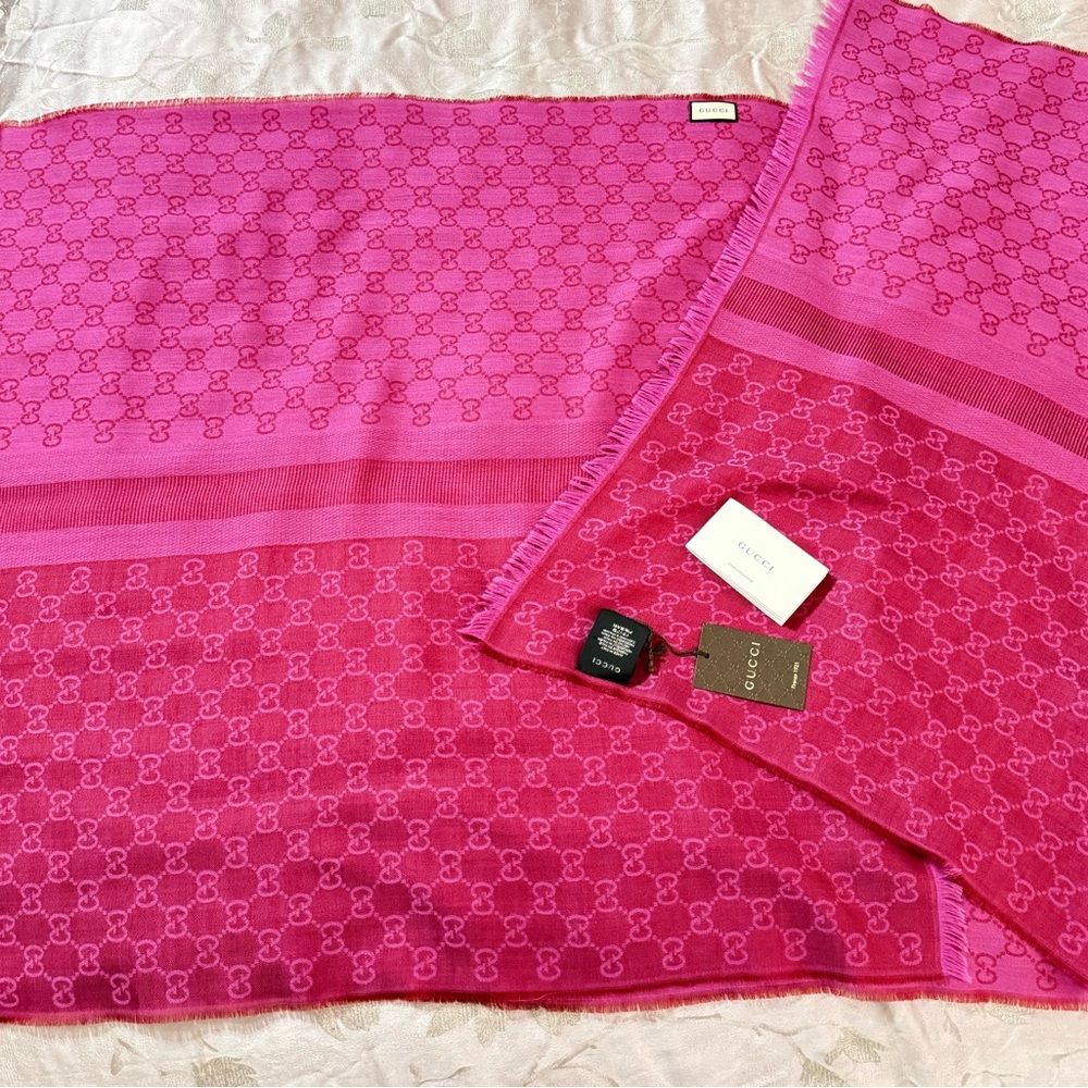 Authentic Gucci❌SOLD❌ - Picture 9 of 9